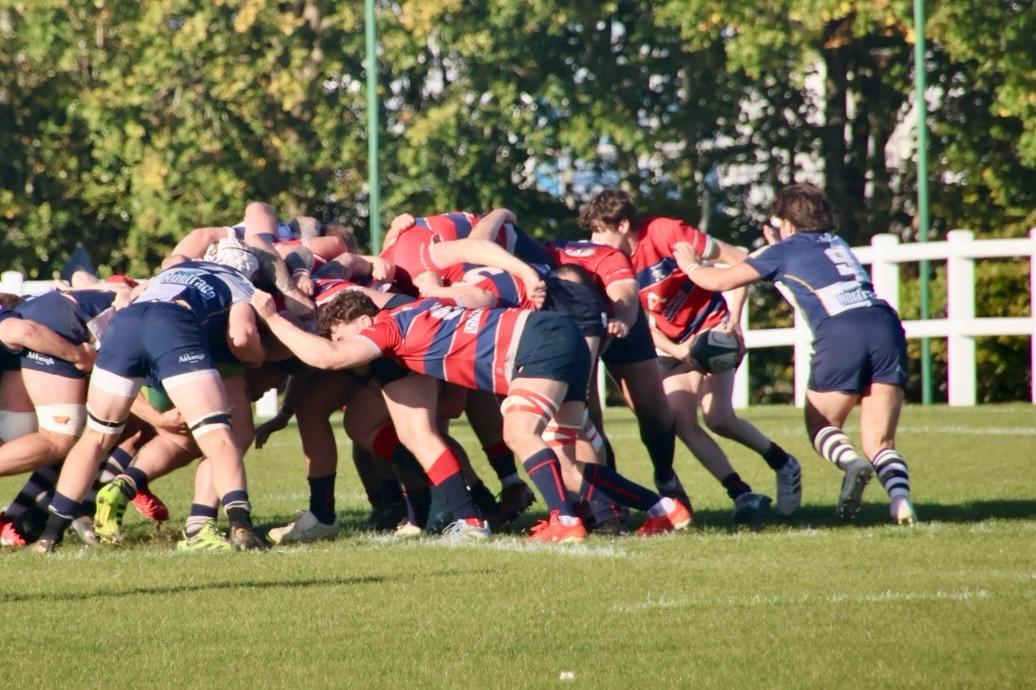 Strong scrum from Aylesford Bulls.